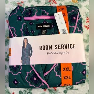 Room Service Women’s Green Geometric Print Shawl Collar Pajama Set Size XXL NWT